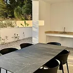 Modern Dado With Heated Pool & Sea View In