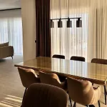 ヴィラ Modern Dado With Heated Pool & Sea View In