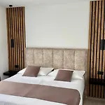 Вілла Modern Dado With Heated Pool & Sea View In *
