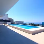 Вілла Modern Dado With Heated Pool & Sea View In Макарська