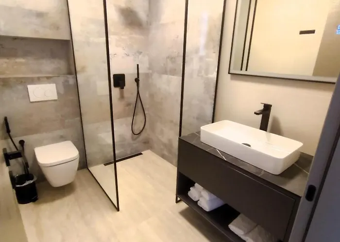 Villa Modern Dado With Heated Pool & Sea View In