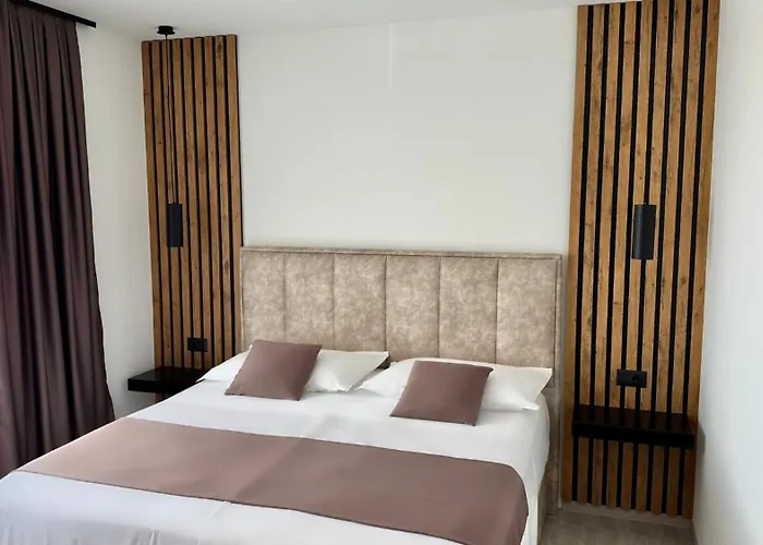 Villa Modern Dado With Heated Pool & Sea View In *