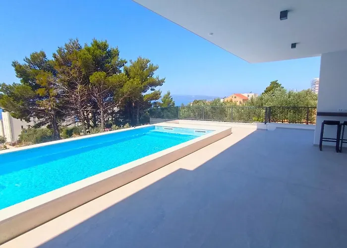 Modern Dado With Heated Pool & Sea View In Villa Makarska