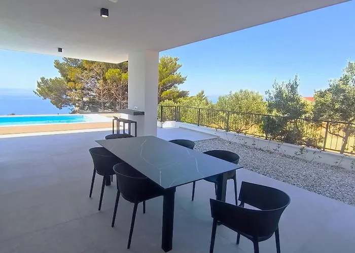 Modern Dado With Heated Pool & Sea View In Villa